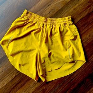 NWOT Lululemon shorts